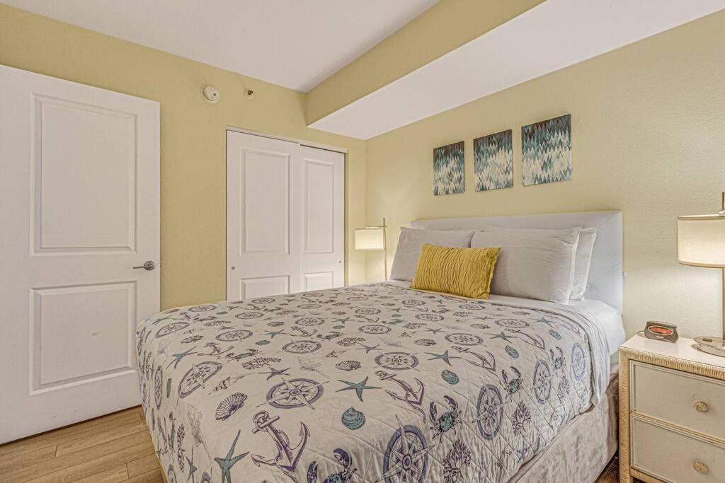 Breathtaking Oceanfront Suite Grand Cayman 451 默特尔比奇 外观 照片