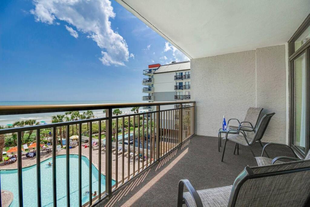 Breathtaking Oceanfront Suite Grand Cayman 451 默特尔比奇 外观 照片